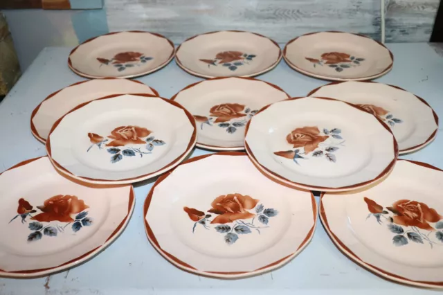 11 Assiette plate années 30 Digoin Sarreguemines - N°9181 - motif roses - 20,5cm