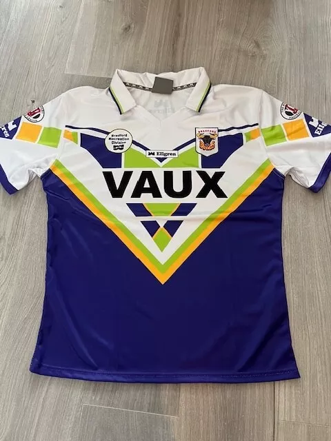 Bradford Northern / Bulls Retro Retro Home Shirt in LARGE BNWOT