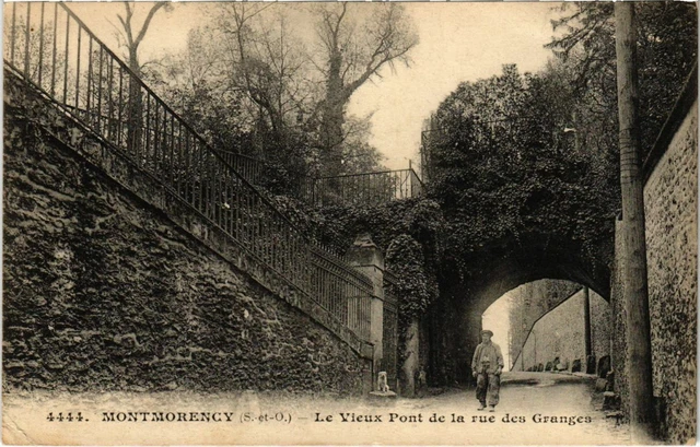CPA MONTMORENCY - Le Vieux Pont de la rue des Granges (107325)