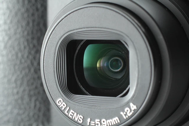 [Near MINT] RICOH GR DIGITAL II 10.1MP Digital Camera Black From JAPAN 3