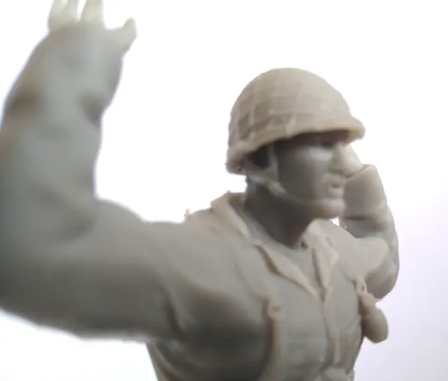 #102-NEW 120mm 1/16th scale 3D RESIN PRINTED-US WW2 SOLDIER PARA SURRENDERING 3
