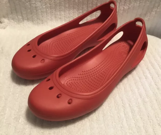 Crocs Women’s Kadee Red Ballet Flats Sz 8 Rubber Classic Slip On Cut Out