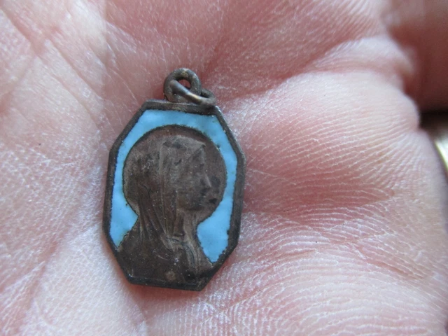 Médaille Levrier en Argent et Émail bleu turquoise main image 1