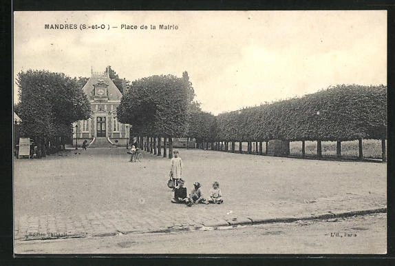 CPA Mandres, Place de la Mairie