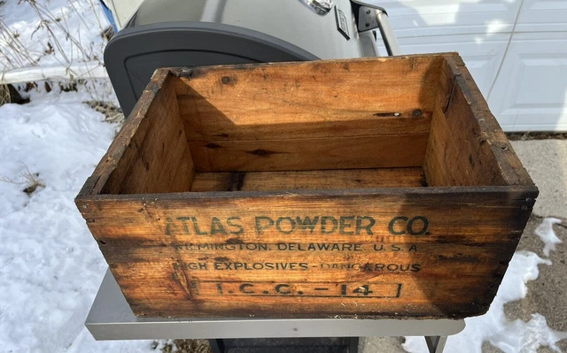 Vintage Atlas Powder Co Electric Blasting Caps Wood Crate Box Mining Explosives
