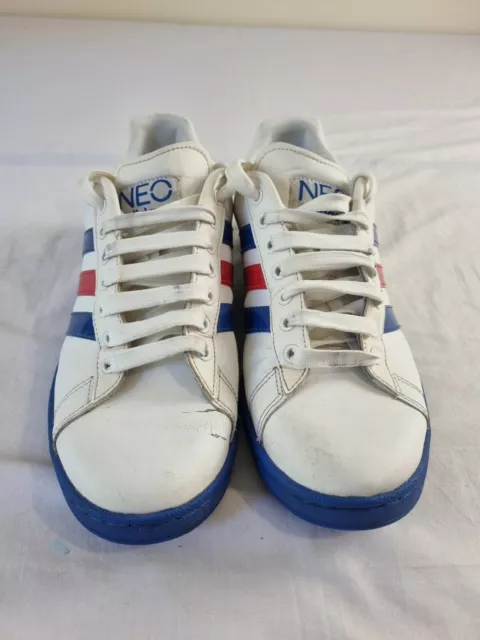 Sneaker da uomo Adidas Neo Retro bianche rosse blu in pelle taglia UK 7.
