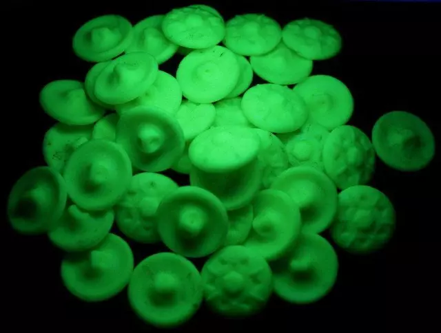 Lot (24) Vintage Czech Uranium snowflake glass buttons 18mm