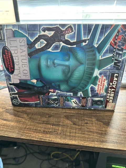 Toy Biz Marvel X-Men Lady Liberty Playset, Sealed in Box 3