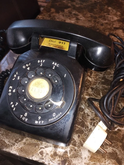 Vintage Western Electric Bell System Model CD500 Black Rotary Dial Phone