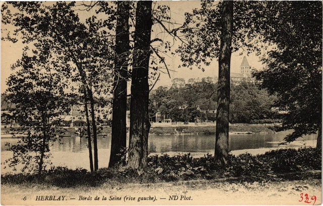 CPA Herblay Bords de la Seine FRANCE (1330377)