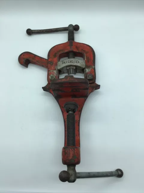 Ridgid E-679 Portable Clamp on Bench Pipe Vise C-353 1/8 to 2" Pre-owned