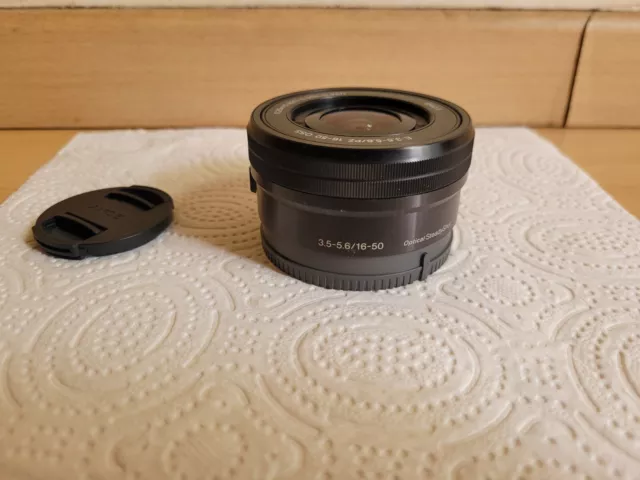 Objectif Zoom Sony  E PZ 16-50 mm F 3,5-5,6  OSS SteadyShot ( SELP1650 )