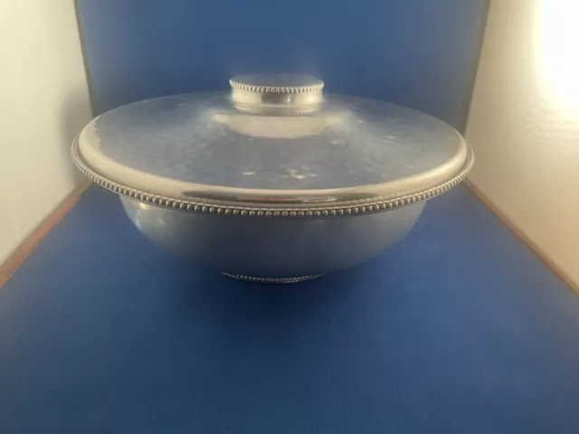Vintage BW Buenilum Hammered Aluminum Serving Bowl w/ Lid & Pyrex Glass Dish 595