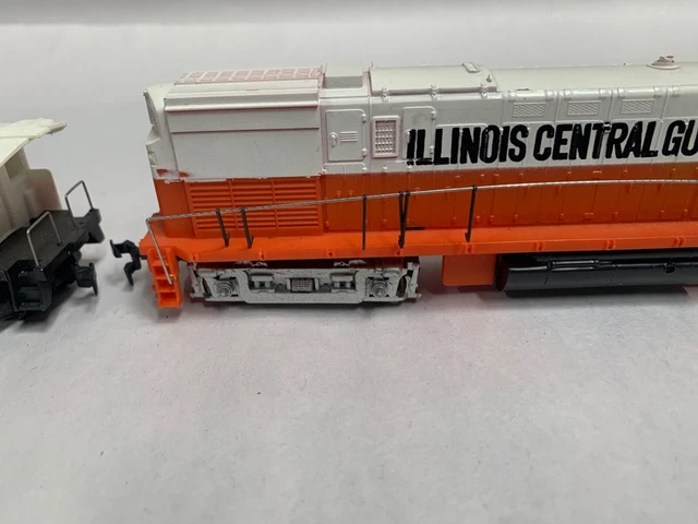 Vtg HO Tyco ICG Illinois Central Gulf Alco 430 Diesel Engine & Caboose (A12) 5