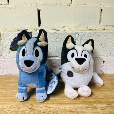 bluey socks figure