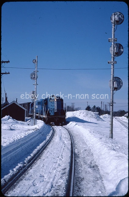 Original Slide Boston & Maine BM 1726 GP9 Splitting Signals Ayre MA 1978