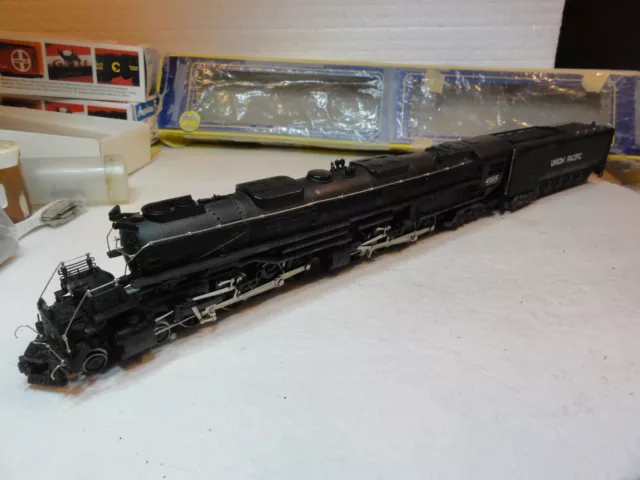 Ho Rivarossi 4-8-8-4 Big Boy #4005 Union Pacific & Tender