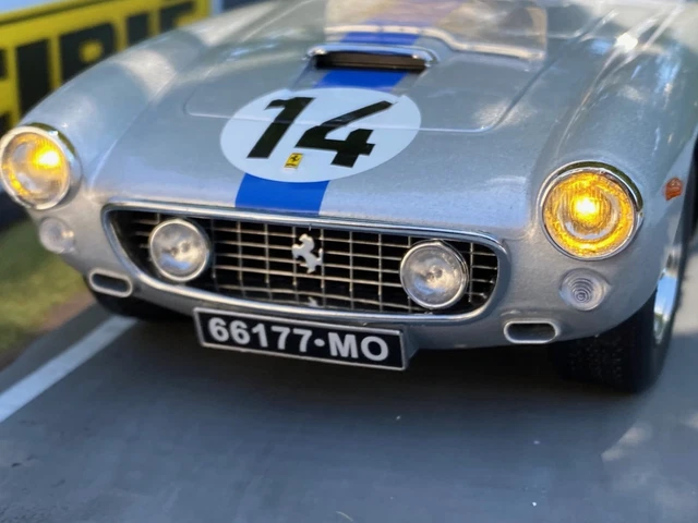 1962 Ferrari 250 GTO #19 from Le Mans by CMC in 1:18 Scale CMC M-155 1962 Ferrari 250 GTO #19 from Le Mans by CMC in 1:18 Scale CMC M-155