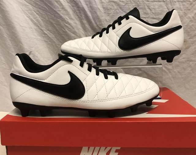 Nike majestry mens hotsell fg football boots