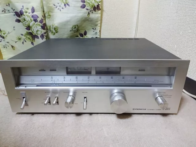 PIONEER TX-8800 II FM/AM stereo tuner Silver AC100V Good working Vintage Japan