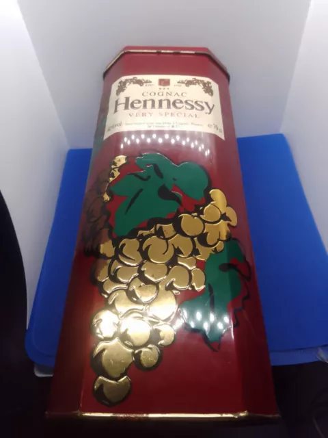 Cognac Hennessy Very Special Collectable Empty Tin