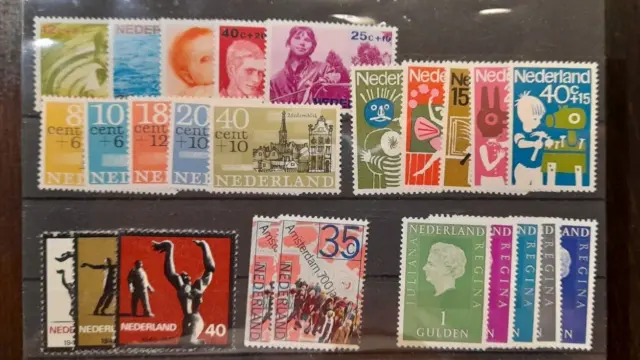 Briefmarken Niederlande - Nederland - Posten & Lot - Stamps - Sätze Postfrisch