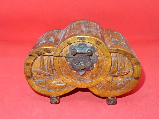 Attractive Vintage Hand Carved Chinese Camphor Wood Trinket Box