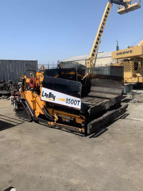 leeboy  8500T Asphalt Paver
