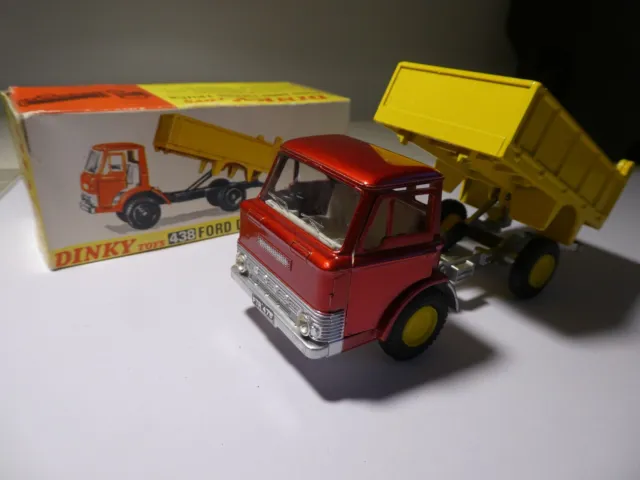 Vintage Dinky Toys Ford D800 Tipper Truck 438 Original Box