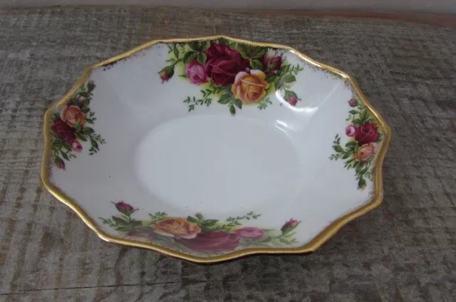 Royal Albert Old Country Roses Bon Bon Dish 14cm x 12cm (636)