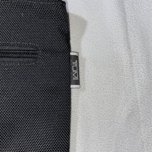 NWT  Tumi Tech 57034D Black Medium Body Bag X-Tech Crossbody Shoulder Bag 4
