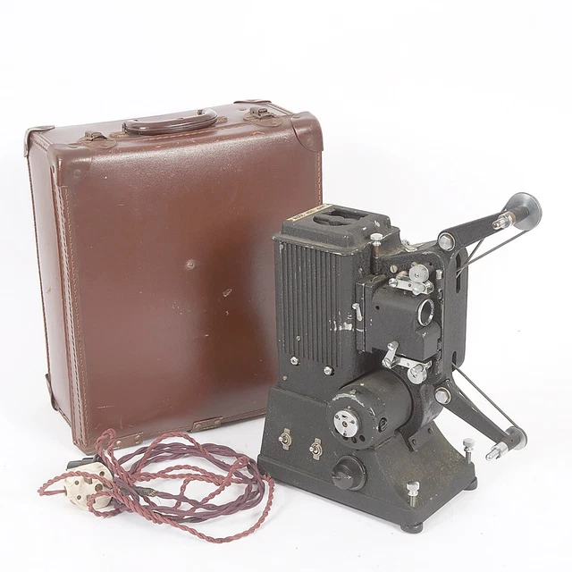 Ancien projecteur de film vintage Banque d'images noir et blanc - Alamy