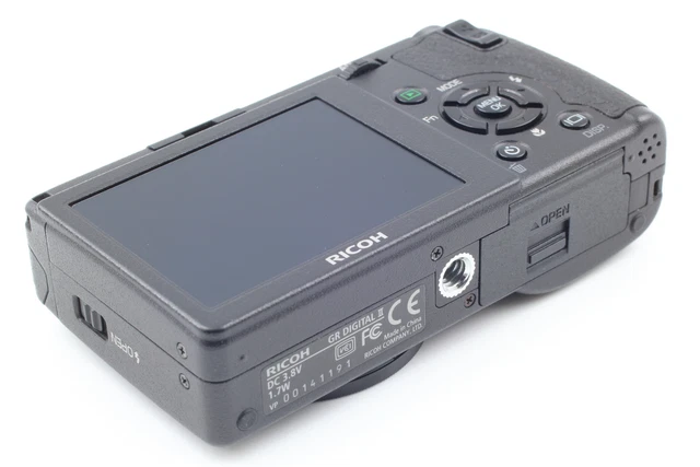 [NEAR MINT Shots1411] RICOH GR DIGITAL II 10.1MP Digital Camera Black From JAPAN 10