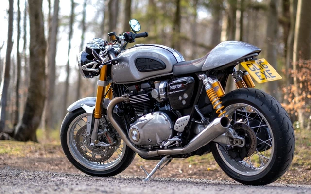 Vance & hines shop thruxton r