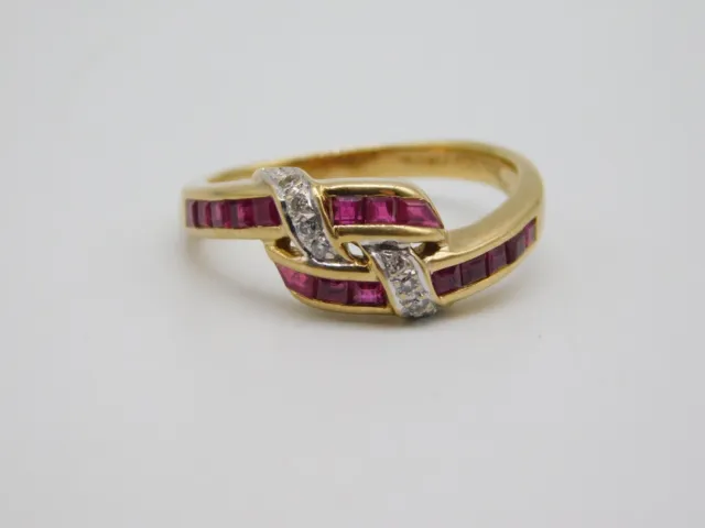 Lovely Vintage Designer Levian 18K Gold Ruby Diamond Stone Love Knot Ring Size 7