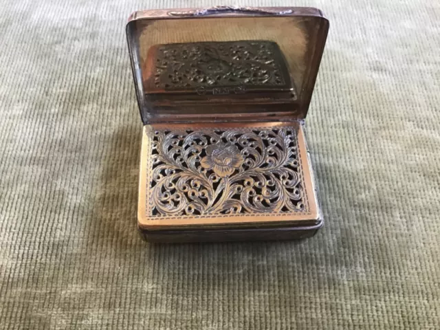 Antique Nathaniel Mills Solid Silver Vinaigrette circa 1830