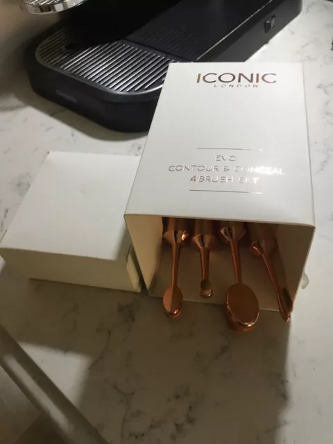 Iconic London Rose Gold Evo Contour And Conceal 4 Brush Set VGC Ltd SOLD OUT