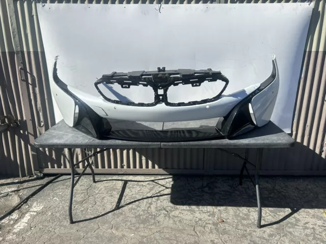 14 15 16 17 18 19 20 BMW i8 FRONT BUMPER COVER OEM USED