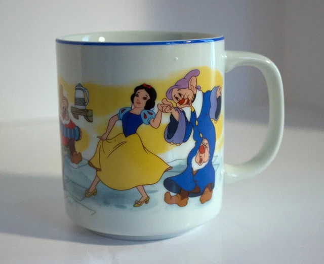Snow White & 7 Dwarfs Coffee Cup Mug Disneyland Walt Disney World Japan VTG