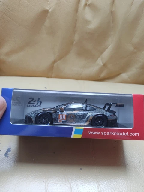 Porsche 911 Rsr-19 #99 "hardpoint Motorsport" Gte Am "24h Of Le Mans 2022 With Acrylic Display Case 1 18 Model Car By Spark