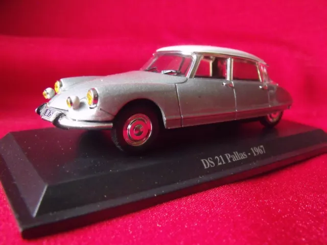 1/43  Norev pour Atlas - CITROEN DS 21  PALLAS - 1967