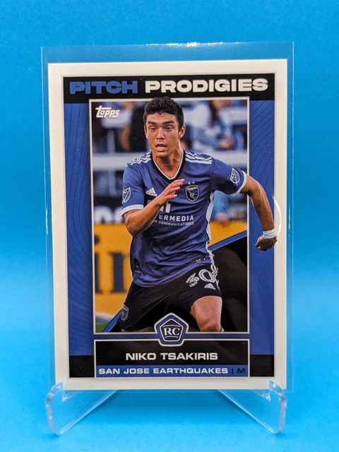 2023 TOPPS CHROME MLS Pitch Prodigies Niko Tsakiris 100 recrue RC EUR