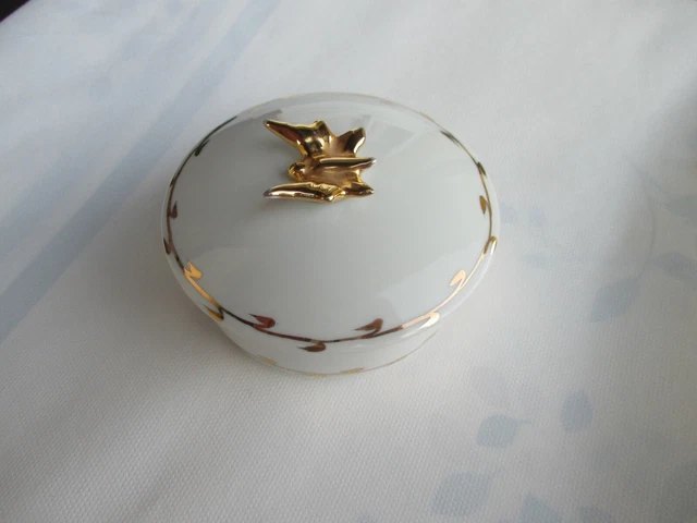 bonbonnière boite porcelaine au Papillon doré l' Atelier de  Millas 66