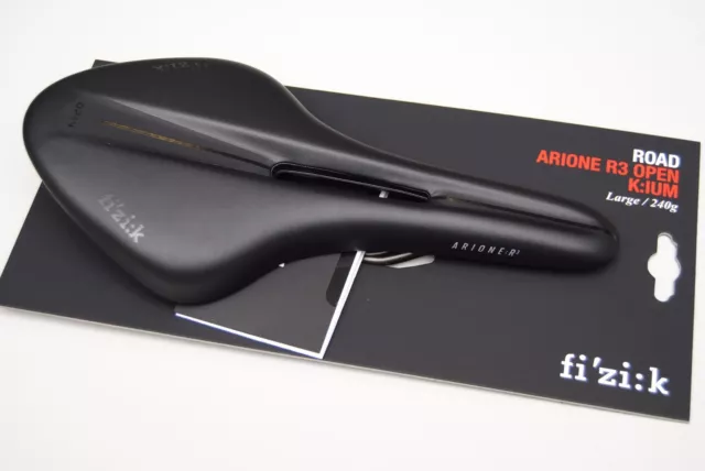 Sella Fizik ARIONE R3 OPEN Large 142mm Kium Black Matt/SADDLE FIZIK ARIONE R3