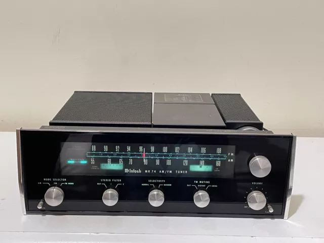 McIntosh MR74 AM/FM Tuner in Excellent condition