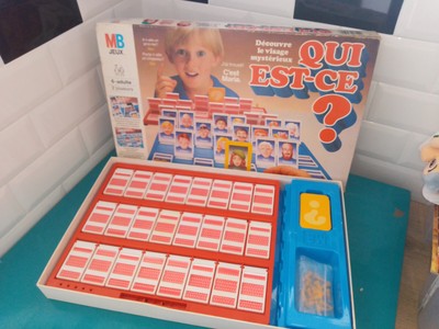 2103221 Jeu de société complet VF ancien MB qui est-ce?