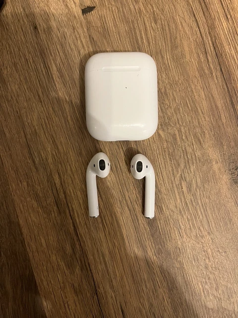 Apple AirPods 1st Generation with Charging Case - White