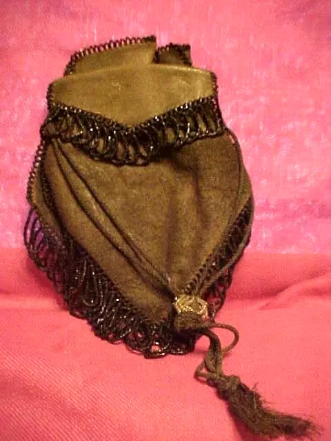 Antique Edwardian Beaded Evening Leather Bag Beaded FringeBugle bead bolo close