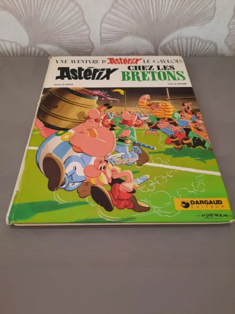 Asterix - Bd "Asterix Chez Les Bretons" - Dargaud Editeur