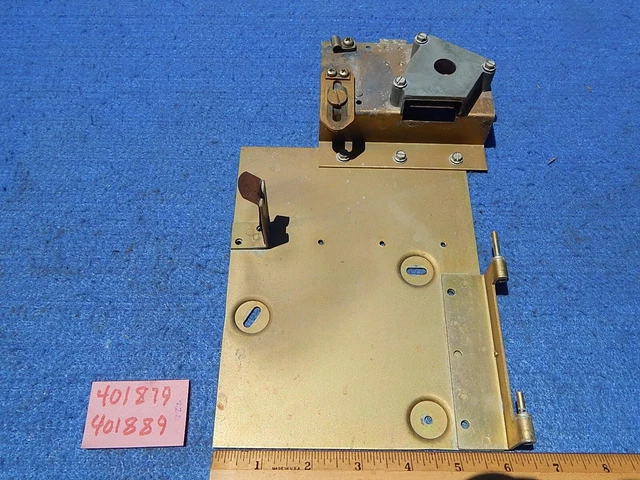 Seeburg KD200 201 222 AY160 DS160 Coin Mechanism Mounting # 401879 with # 401889